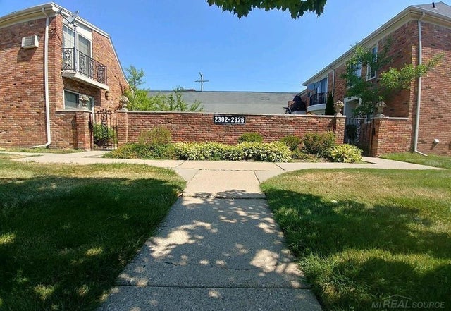 2306 14 Mile Rd, Royal Oak city