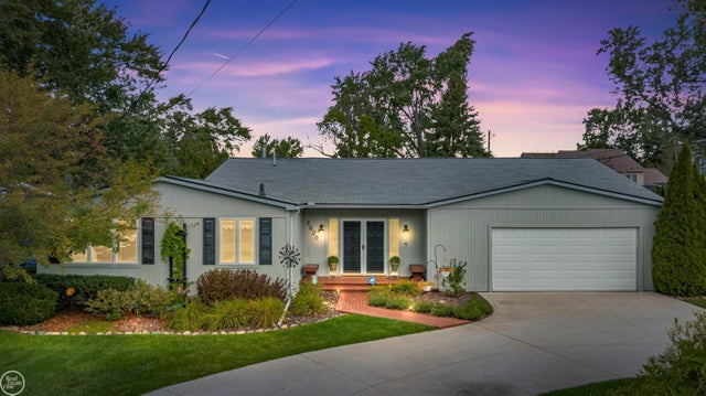 2820 Wall St, Keego Harbor city
