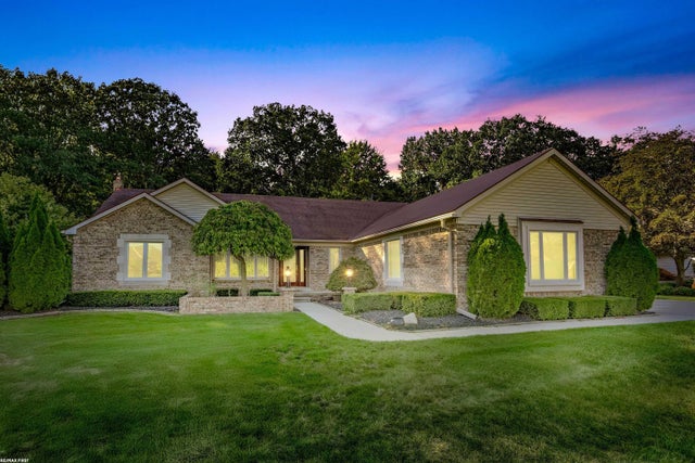 54455 Nottingham Ln, Shelby charter township