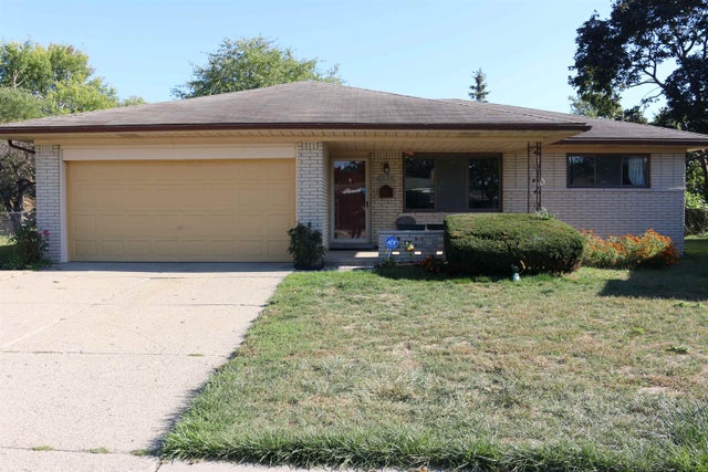 4878 Wolgast St, Warren city