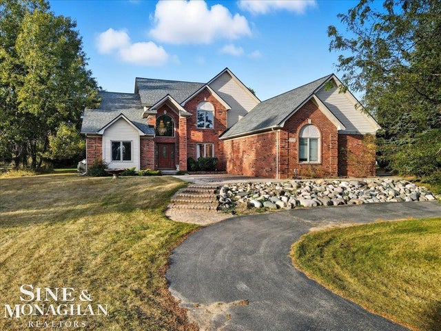 1779 Mack Rd, Addison township
