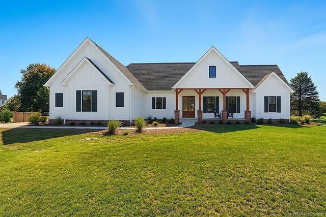 21572 34 Mile Rd, Armada township