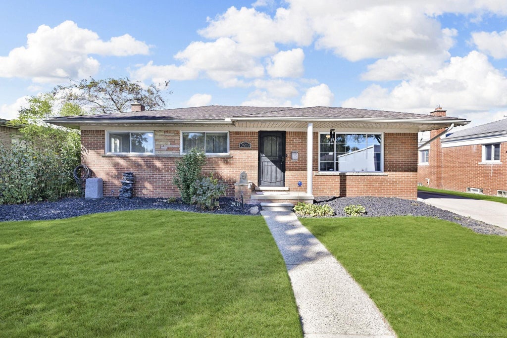 29119 Orvylle Dr, Warren city