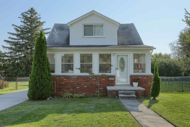 29850 Commonwealth St, Roseville city