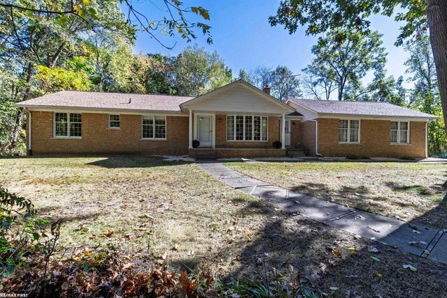 2285 E Gunn Rd, Washington township