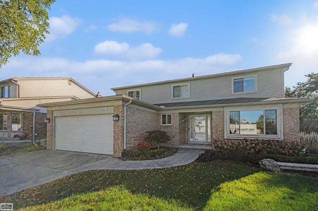 45990 Meadow Ln, Macomb township