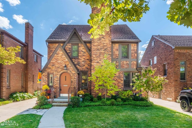 273 Moran Rd, Grosse Pointe Farms city