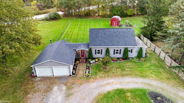 59770 Bates Rd, Lenox township