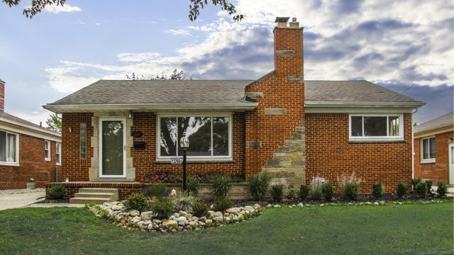 23280 Clairwood St, St. Clair Shores city