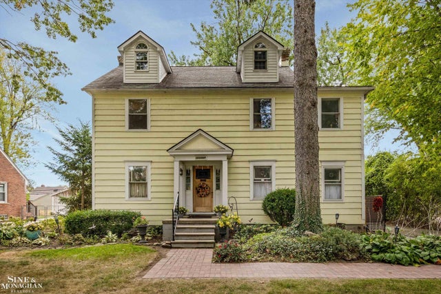 1817 Hawthorne Rd, Grosse Pointe Woods city