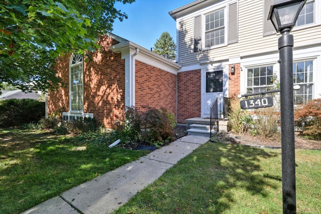 1340 Kings Cove Dr, Rochester Hills city