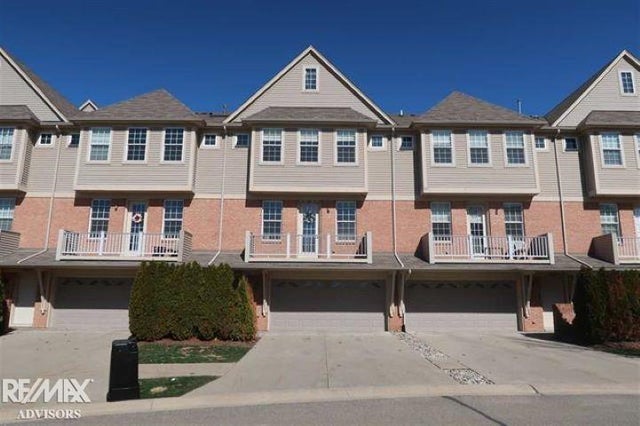56619 Sunset, Shelby charter township