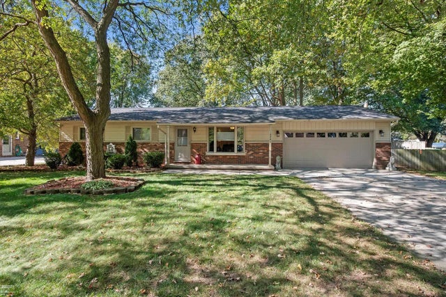 38741 Long St, Harrison charter township