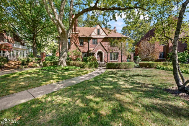 1350 Buckingham, Grosse Pointe Park city