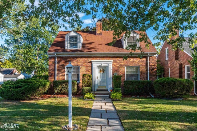 1930 Fleetwood Dr, Grosse Pointe Woods city