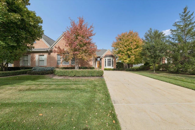 2794 Castlemartin Ct, Oakland charter township