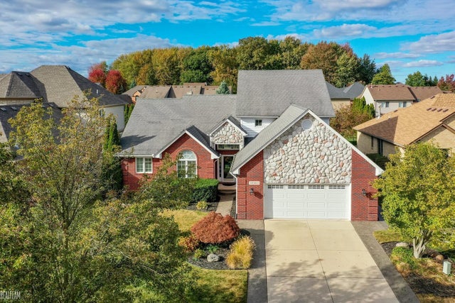 45563 Thorn Tree Ln, Macomb township