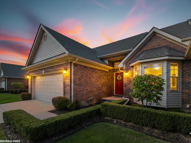 20815 Rockhill Dr, Macomb township