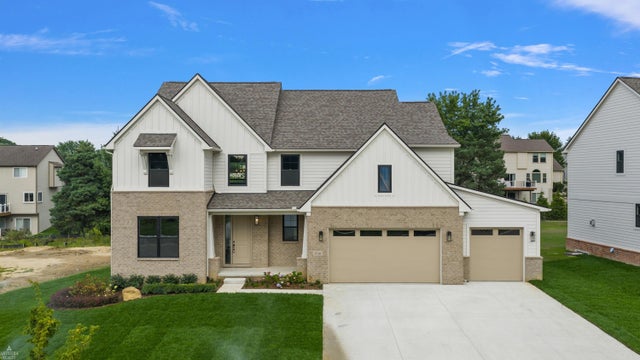 3316 Waldon Ridge St, Orion charter township