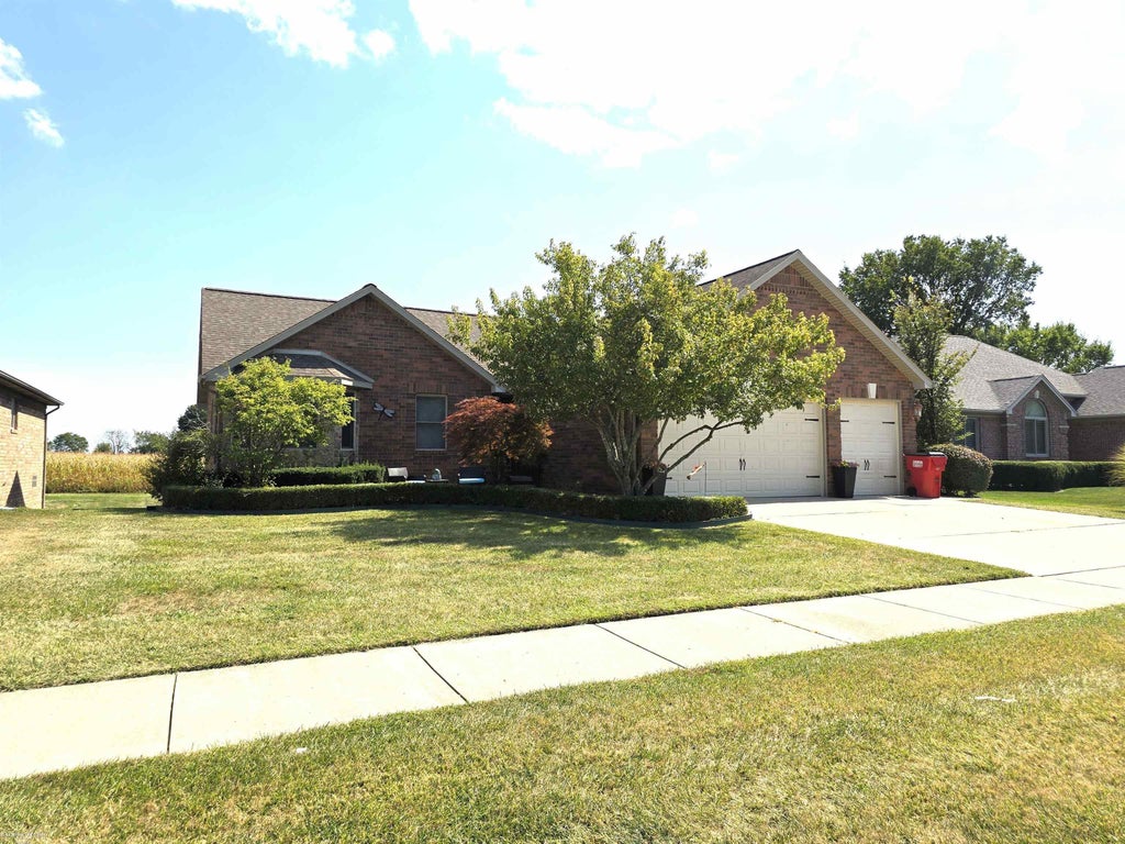 52208 Rejoice Dr, Macomb township