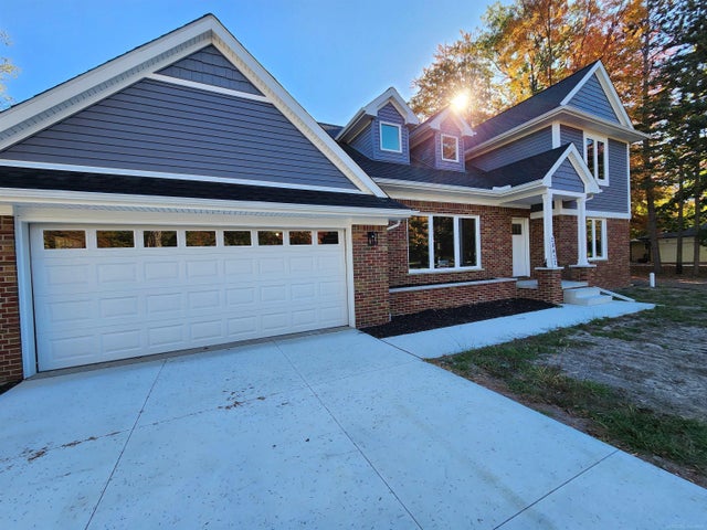 28430 Ranchwood Dr, Southfield city