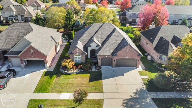 43646 Pintail Dr, Clinton charter township