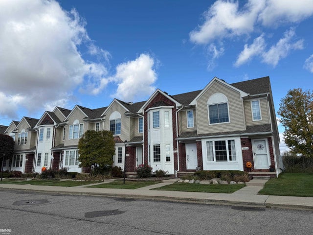 35037 Windsor  Dr, New Baltimore city