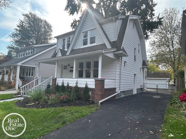 1765 Brys Dr, Grosse Pointe Woods city