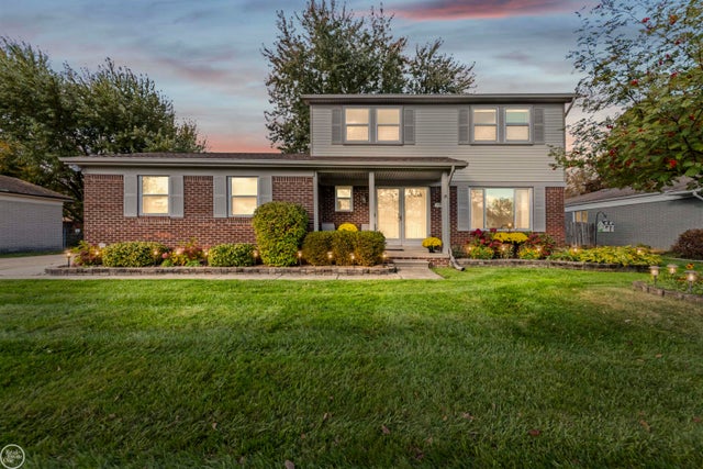 39675 Waldorf Dr, Clinton charter township