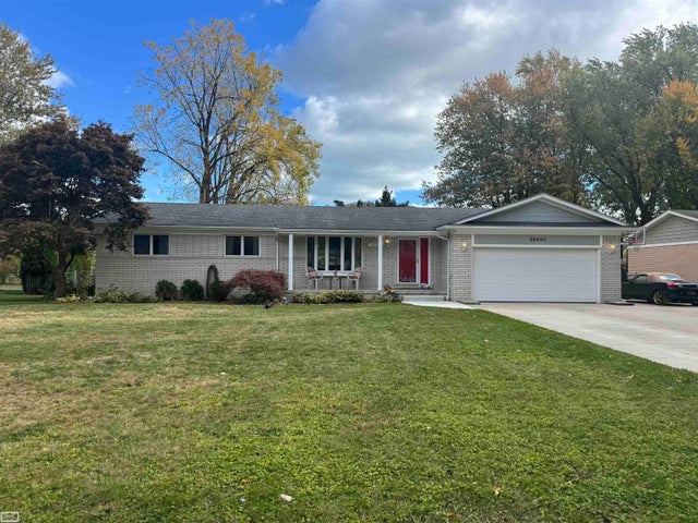 38530 Long St, Harrison charter township