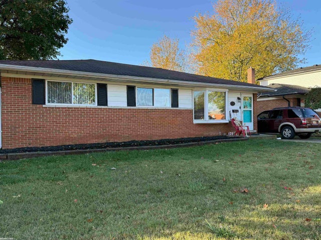 13644 Irvington Court Ct, Warren city