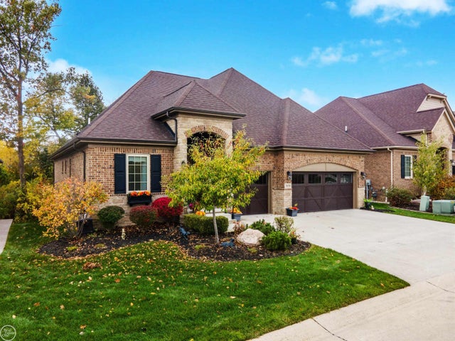 7070 Venturi Dr, Washington township