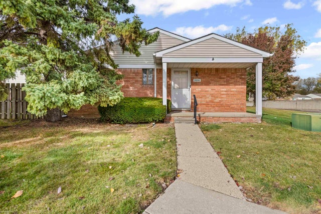 29294 E Brittany Ct, Roseville city