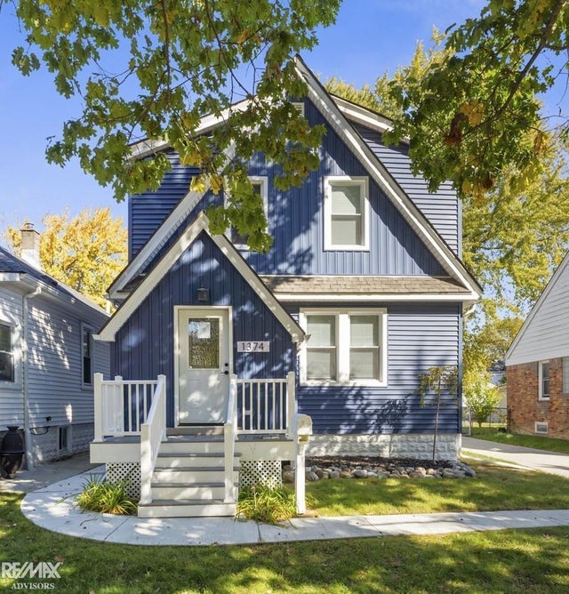 1374 Anita Ave, Grosse Pointe Woods city