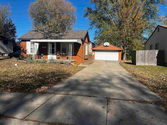 23105 13 Mile  Rd, St. Clair Shores city