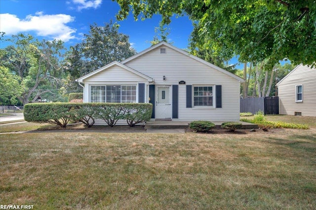 3666 Capitol Ave, Warren city