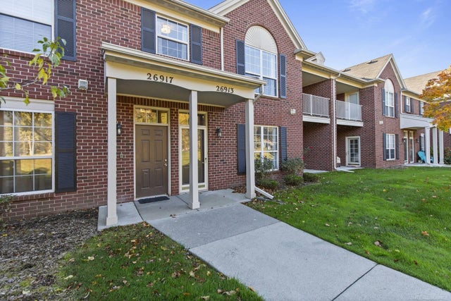 26917 Carrington Pl, Harrison charter township