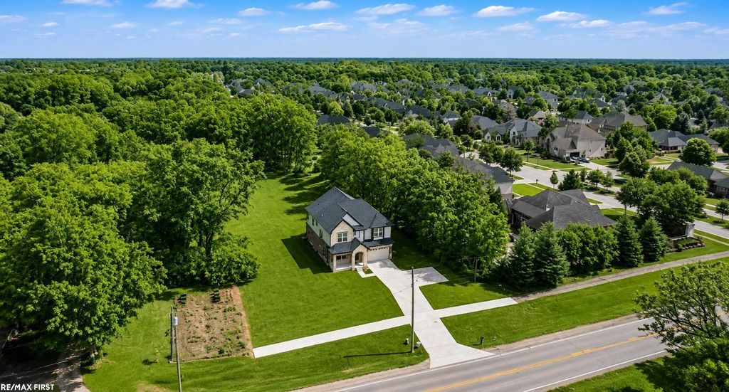 62042 Mound Rd, Washington township