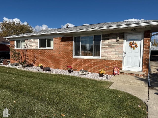 18261 Whitmore, Clinton charter township