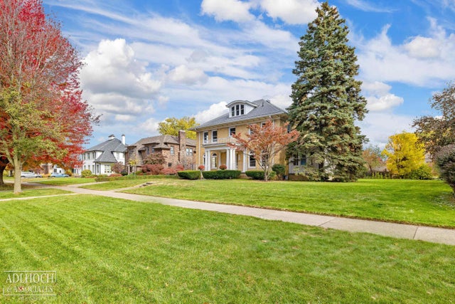 1036 Yorkshire Rd, Grosse Pointe Park city