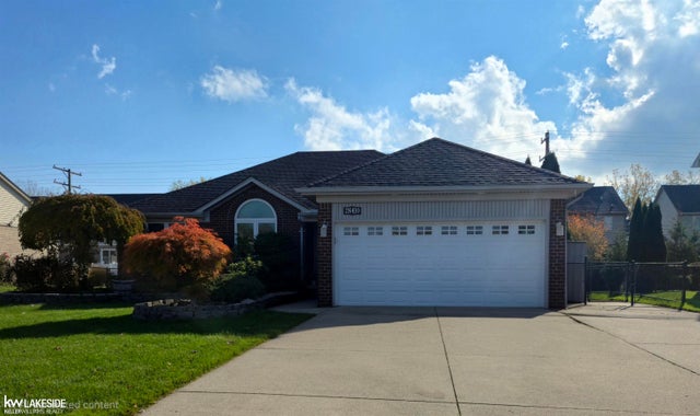 28410 Timothy Rd, Chesterfield township