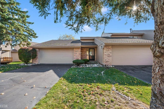 4475 N Meadow Dr, Waterford charter township