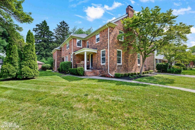 276 Lewiston Rd, Grosse Pointe Farms city