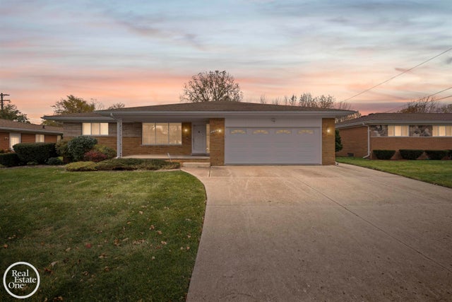 21516 Raven Ave, Eastpointe city