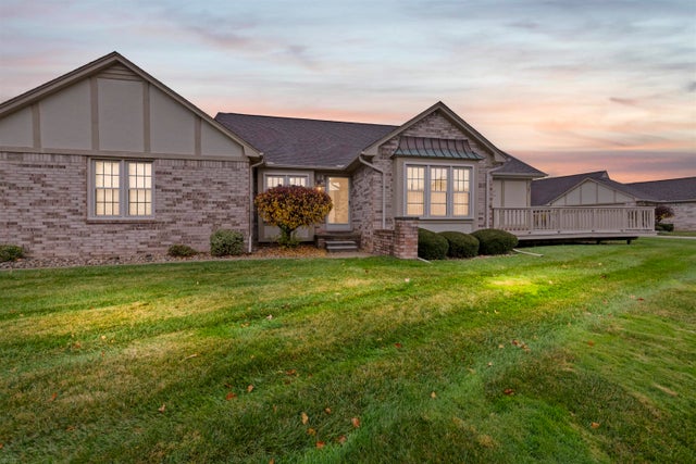 15601 Orchard Ridge Dr, Clinton charter township