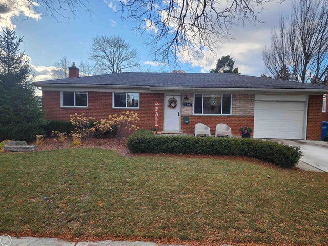 31467 Edwood, Warren city