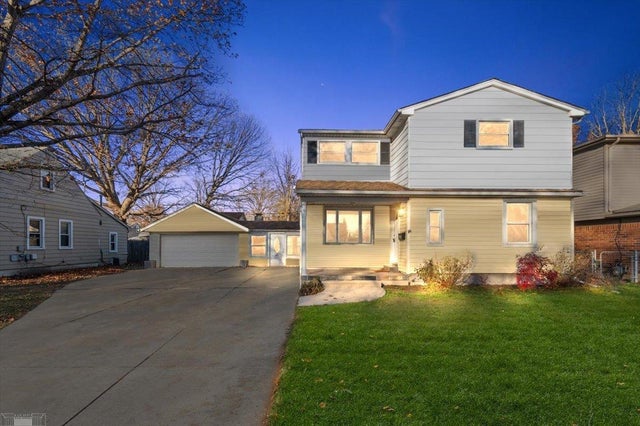 20945 Hampton Rd, Harper Woods city