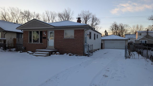 337 W Woodruff Ave, Hazel Park city