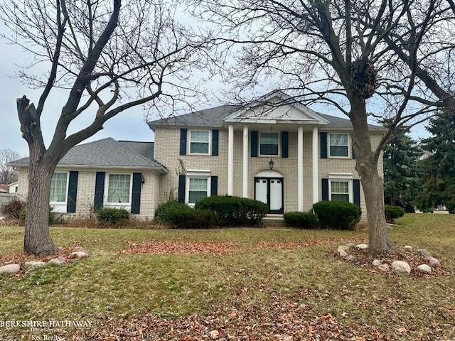 39020 E Royal Doulton Blvd, Clinton charter township