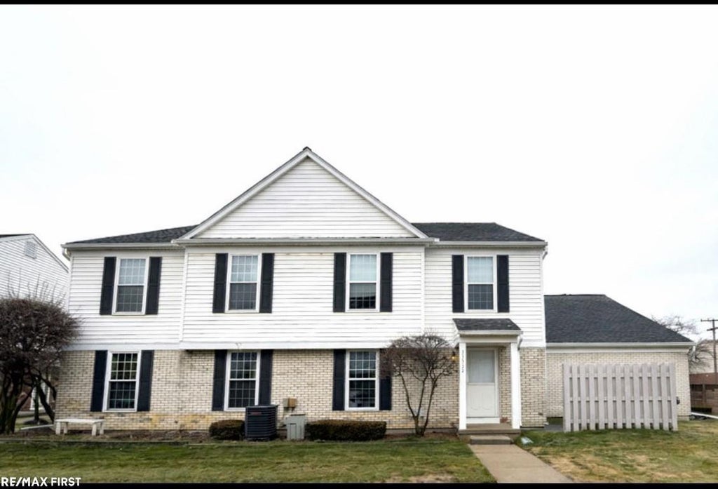 35532 Stillmeadow Ln, Clinton charter township